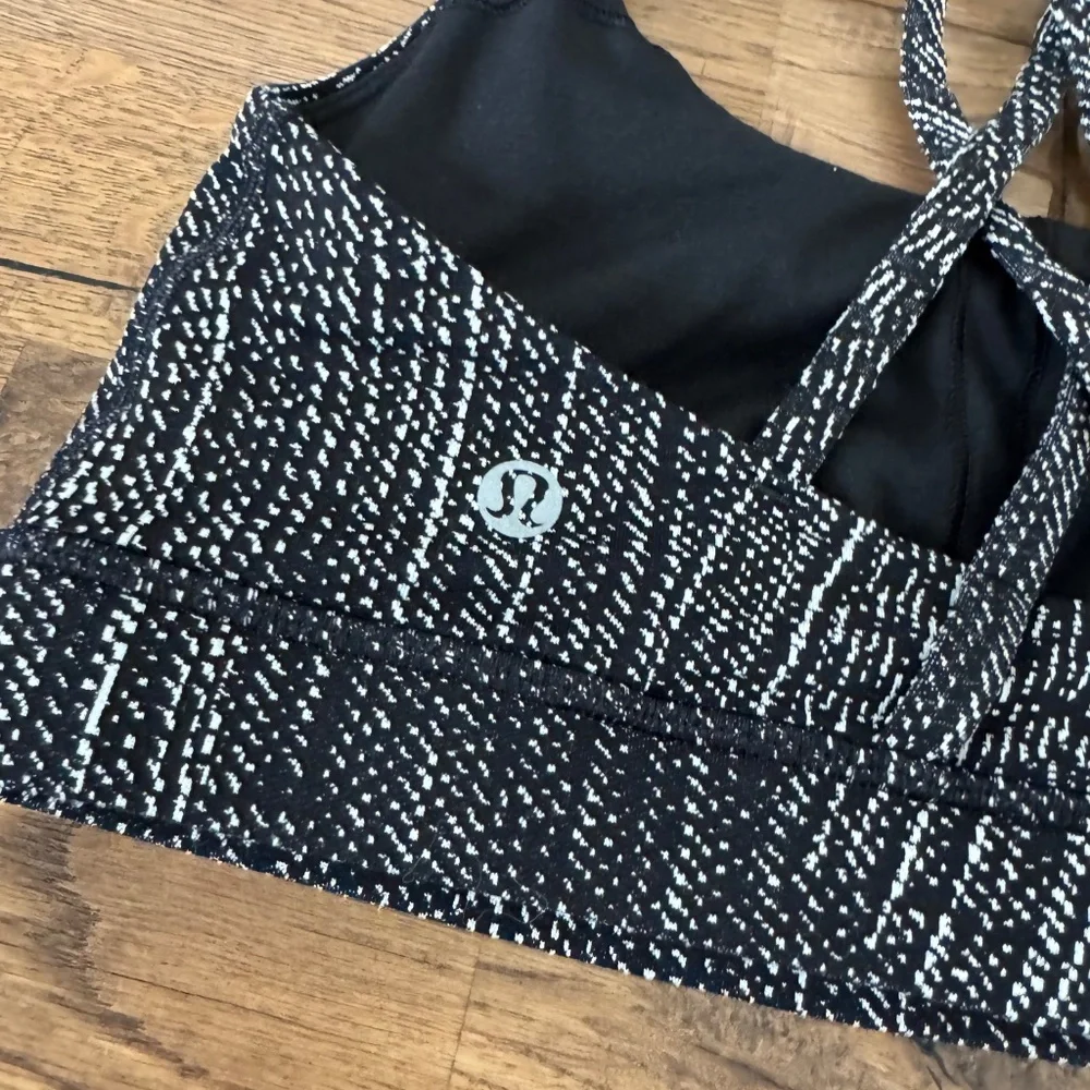 Lululemon Energy Sports Bra Simultaneous Jacquard Black Vapor Women's Size 8 A